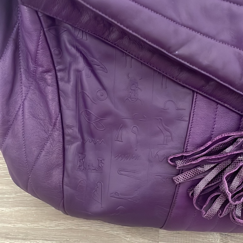 Veneta Purse With Hieroglyphic Pattern - image 4